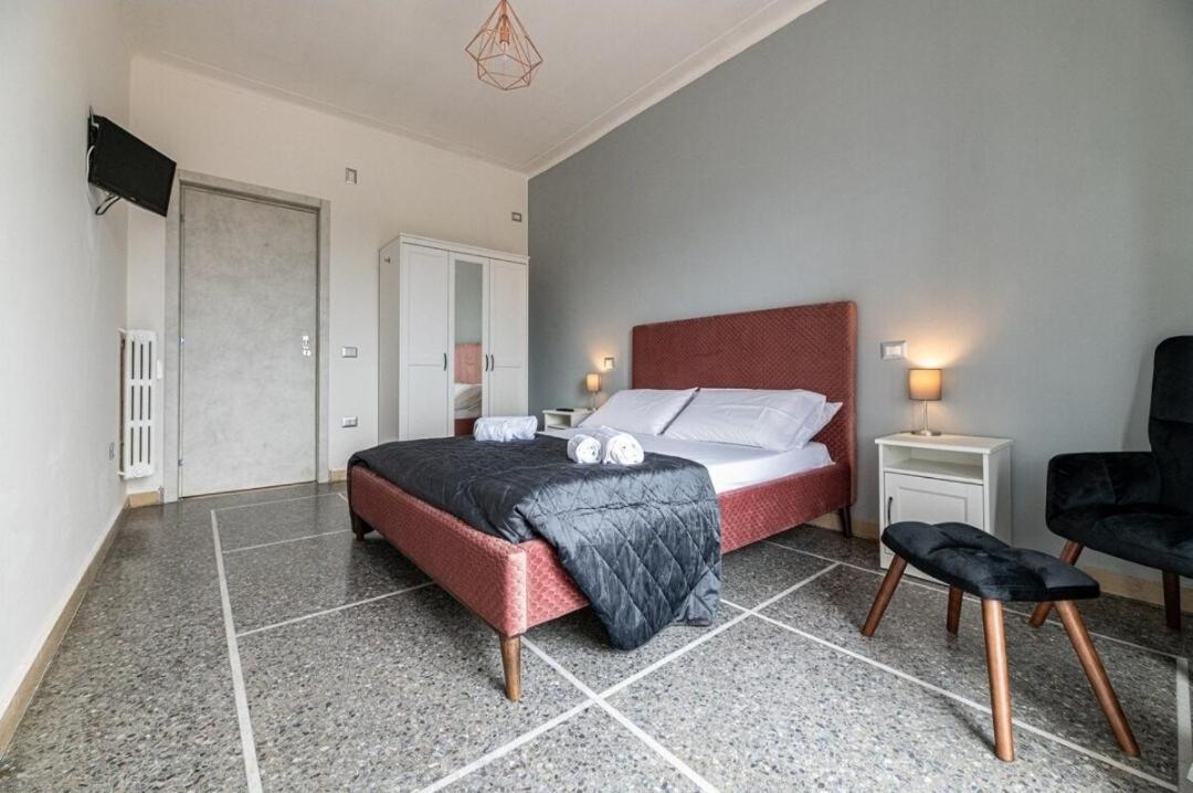 - 6 Posti Letto E 2 Bagni A 4 Fermate Dal Colosseo Apartamento *